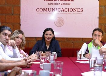 Por la seguridad y desarrollo, Araceli Saucedo respalda y acompaña en gestiones a presidentes municipales