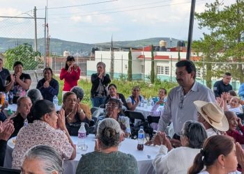 Gobierno de Charo festeja a los adultos mayores en el marco del «Día de la Abuela y el Abuelo»