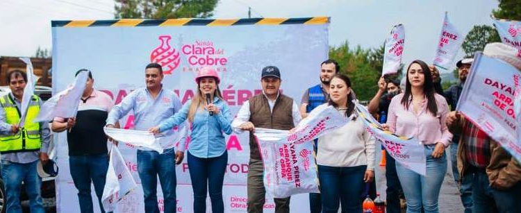 Dayana Pérez Mendoza impulsa la modernización vial: 12 km de carretera entre Cuitzitan e Ixtaro