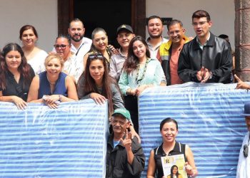 PRD Michoacán entrega víveres recolectados a familias afectadas por las lluvias en Purépero