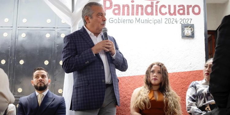 Gestiona Raúl Morón mejores condiciones para municipios de Michoacán