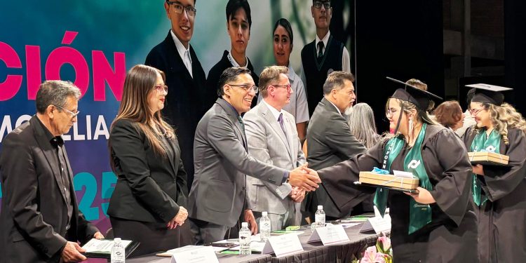 Conalep Michoacán gradua a más de 600 nuevos profesionistas