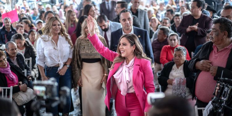 Presenta Dayana Pérez Mendoza, Presidenta de Salvador Escalante 1er Informe de Gobierno