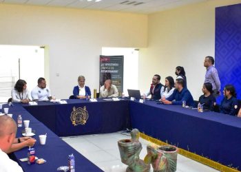 Capacita FGE a personal y estudiantes de la UMSNH en materia de prevención de extorsión