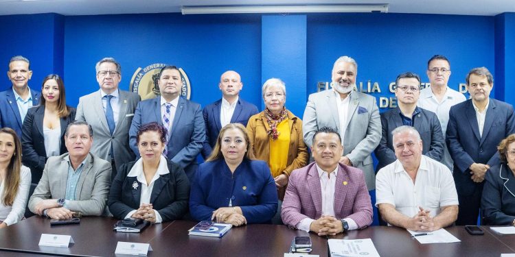 Con acciones que trasciendan, la Fiscalía de Michoacán dará resultados a las y los michoacanos que demandan justicia: Carlos Torres Piña