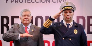 Magaña de la Mora, tras entrega de reconocimientos a bomberos en el Congreso, resalta la labor que realizan