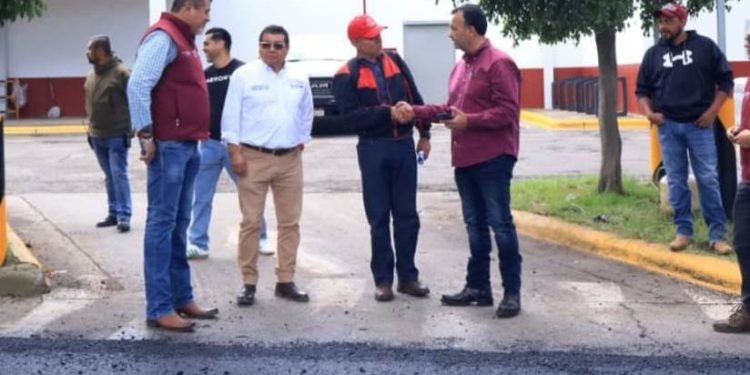 Julio Arreola impulsa obra en la avenida Lázaro Cárdenas para reforzar la seguridad vial en Pátzcuaro