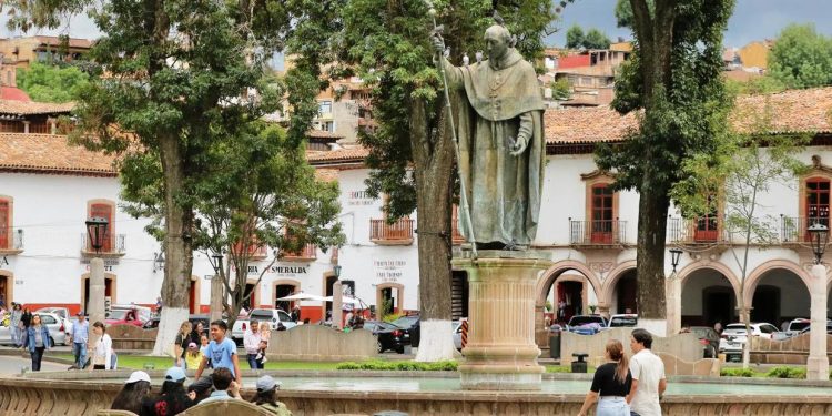 Este verano descubre el encanto del Pueblo Mágico de Pátzcuaro