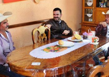 Yankel Benítez consolida diálogo con autoridades de Chiquimitío