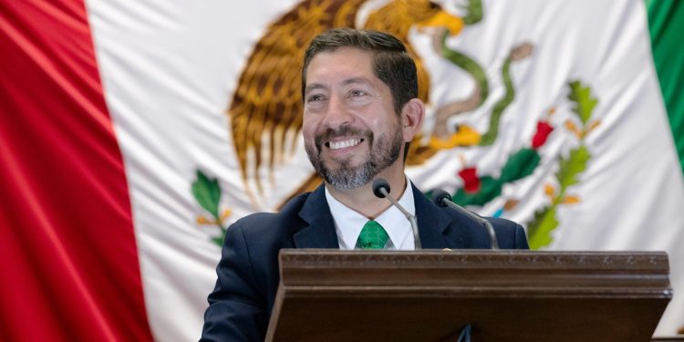Destaca diputado Abraham Espinoza Villa productivo primer año al frente de la Comisión de Salud