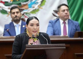 GPPRI seguirá siendo oposición responsable que construye y propone: Adriana Campos Huirache