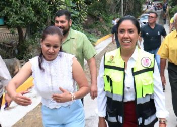 Santiago Acahuato avanza con nueva infraestructura: Fanny Arreola