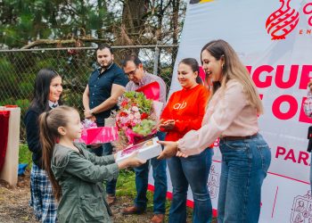 Inaugura Dayana Pérez Mendoza tramo carretero en el Tarascón