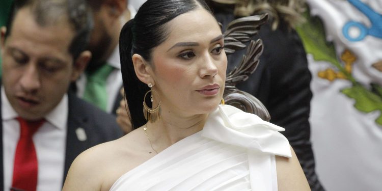 Segundo periodo legislativo, oportunidad para reiterar respaldo a políticas que beneficien a los michoacanos: Diana Espinoza