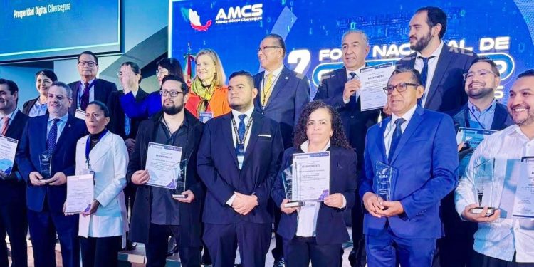Reconoce AMCS a la FGE Michoacán por su innovación y liderazgo en ciberseguridad a nivel nacional