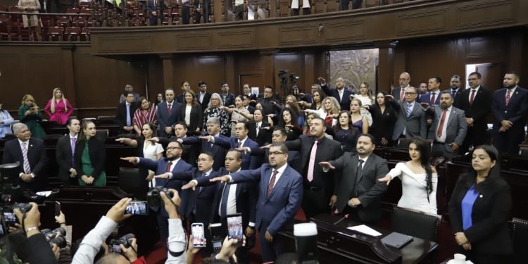 76 Legislatura tomó protesta a 109 nuevas personas juzgadoras representantes del Poder Judicial