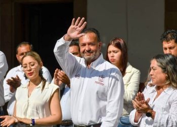 Julio Arreola Encabeza Marcha y Mensaje por la Paz en Pátzcuaro