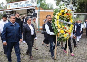 Julio Arreola encabeza conmemoración del natalicio de José María Morelos con instituciones educativas