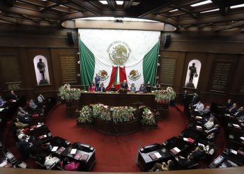 Recibe 76 Legislatura el 4to. Informe del Estado que guarda la Administración Pública Estatal