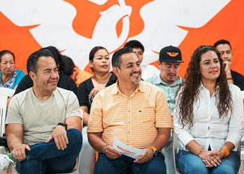 Movimiento Ciudadano refuerza su liderazgo en Lázaro Cárdenas y Múgica; toman protesta comisiones operativas municipales