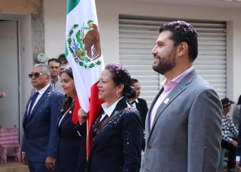 Octavio Ocampo llama a la unidad nacional en el marco del 215 aniversario de la Independencia de México