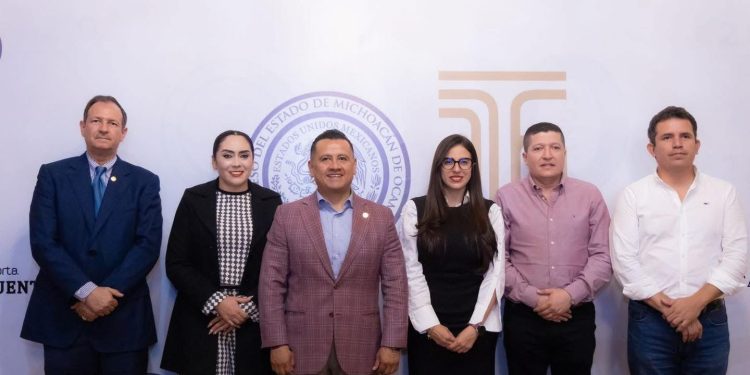 Presenta Torres Piña Reforma a la Ley Orgánica de la Fiscalía; va por la transparencia en la procuración de justicia