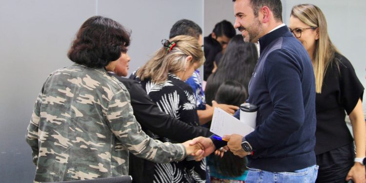 Yankel Benítez fortalece el ordenamiento de colonias en Morelia