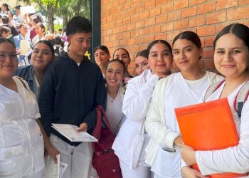 Conalep Michoacán asegura plazas de servicio social a más de 800 egresados de Enfermería