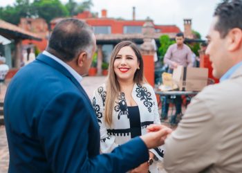 Dayana Pérez Mendoza participa en reunión estatal sobre temas prioritarios de educación