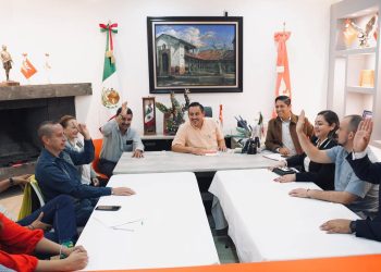 Alcaldes de Fuerza Naranja fortalecen agenda municipalista con dirigencia estatal: Víctor Manríquez