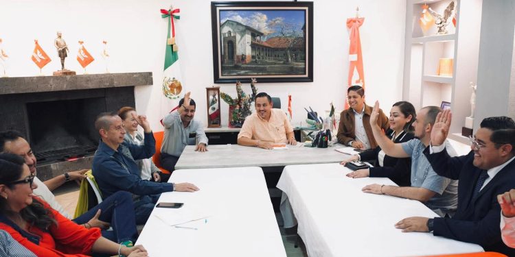 Alcaldes de Fuerza Naranja fortalecen agenda municipalista con dirigencia estatal: Víctor Manríquez