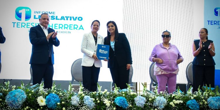 Presenta diputada Tere Herrera primer informe legislativo