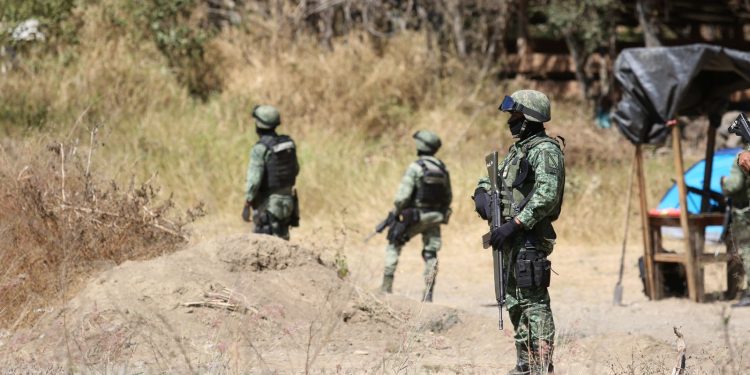 Más de 150 elementos de fuerzas estatales y federales resguardan Uruapan: SSP