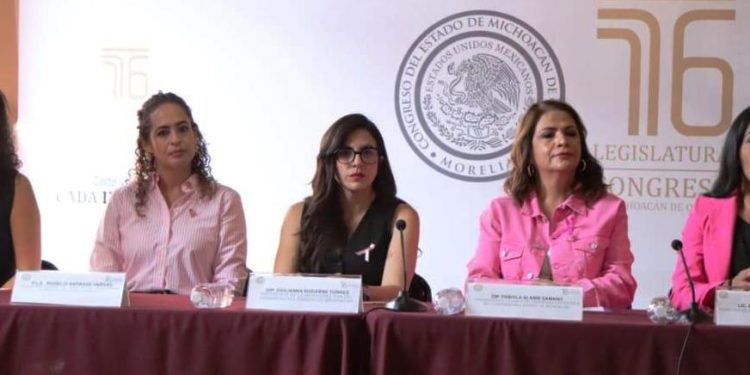 Se suma Congreso del Estado a jornadas para la lucha contra el cáncer de mama; realizan curso-taller de autoexploración