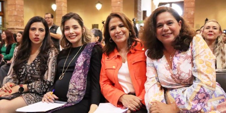 Legislar con perspectiva feminista, en defensa de los derechos de las mujeres: Diputadas