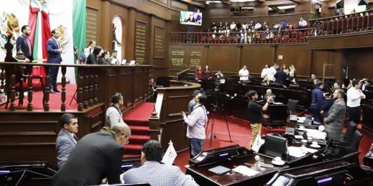 Avala 76 Legislatura glosa del Tercer Informe de Gobierno en materia de jóvenes y deportes