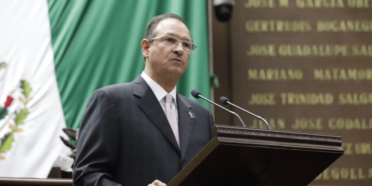 David Martínez Gowman presenta iniciativa para instaurar Código de Ética en el Congreso del Estado