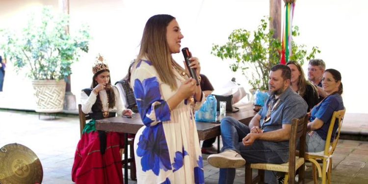 Santa Clara del Cobre, vitrina internacional del talento artesanal michoacano: Dayana Pérez Mendoza