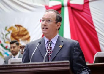 David Martínez Gowman propone una nueva Ley de Adquisiciones y Contratación de Servicios