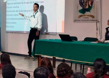 Fiscalía General impulsa la prevención de adicciones entre estudiantes de bachillerato