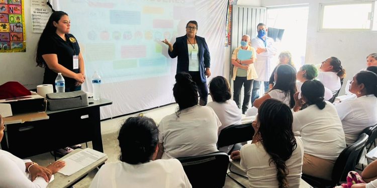 FGE contribuye en la salud mental y el conocimiento de derechos de mujeres privadas de su libertad en Zamora