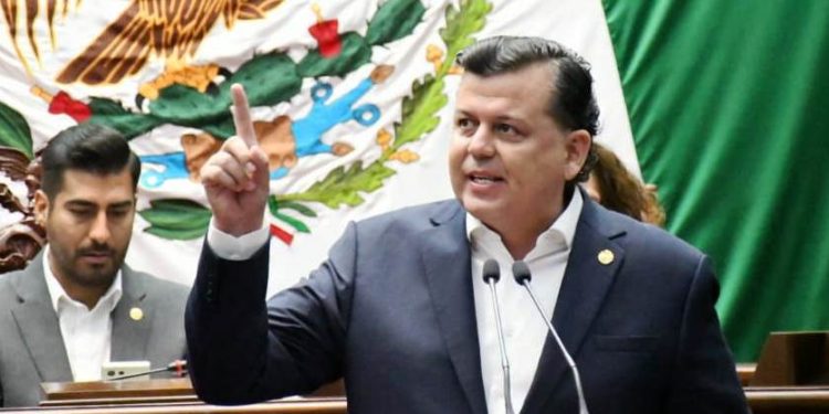 Propone Memo Valencia que partidos destinen 10% de presupuesto a grupos prioritarios