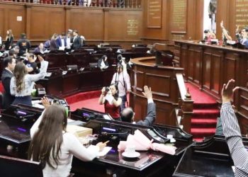 Reconoce 76 Legislatura a Margarita Arriaga Pierres con la Condecoración «Merito al Turismo Michoacano» 2025