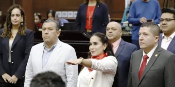 Congreso del Estado toma protesta a Yesenia Díaz Barrera como Regidora de Tacámbaro