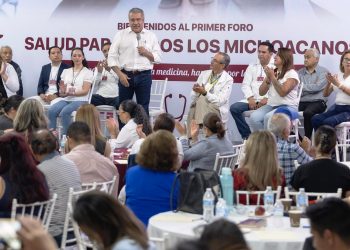Raúl Morón atiende peticiones y necesidades del Sector Salud de Michoacán