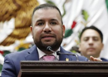 Aprobación de reforma para ser legislador en Michoacán a partir de los 18 años fortalece la democracia: Reyes Galindo