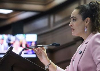Presenta Sandra Arreola Ruiz “Ley Nicole” para prohibir cirugías estéticas en menores de edad