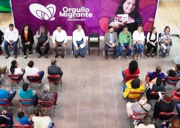 Gobierno de Michoacán entrega tarjetas Orgullo Migrante en Tarímbaro