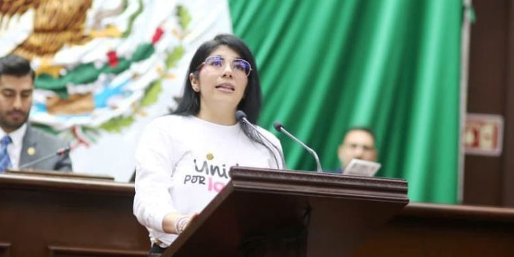 Vanhe Caratachea propone garantizar apoyos integrales para niñas, niños y adolescentes en rehabilitación