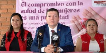 Informa Vicente Gómez sobre programas y acciones de Casa Enlace de Tacámbaro